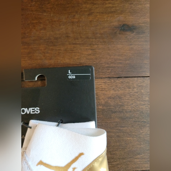 Nike Jordan Vapor Knit 4.0 Metallic Football Receiver Gloves White Gold Size L - Picture 3 of 4